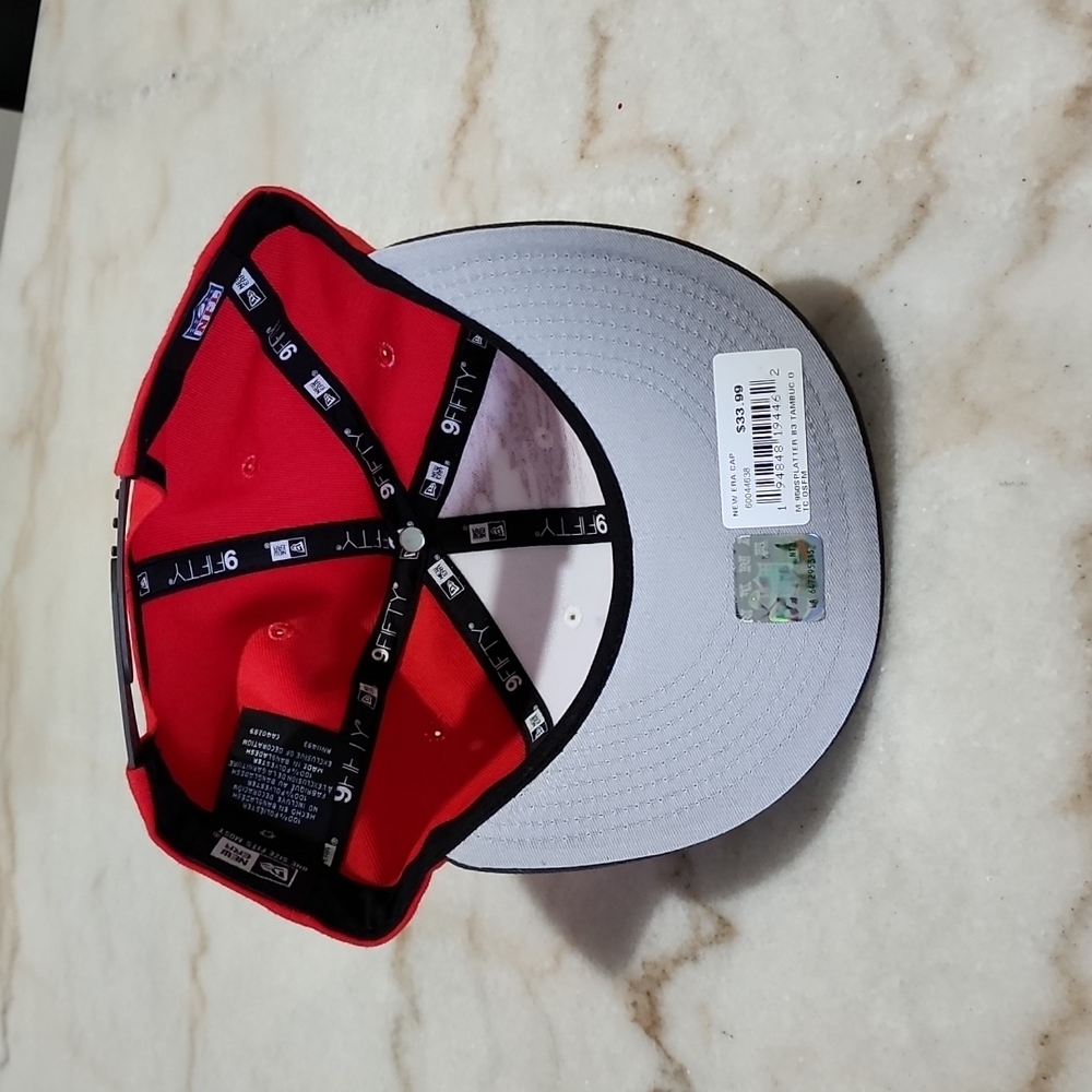 Baseball cap - Picture 3 of 3